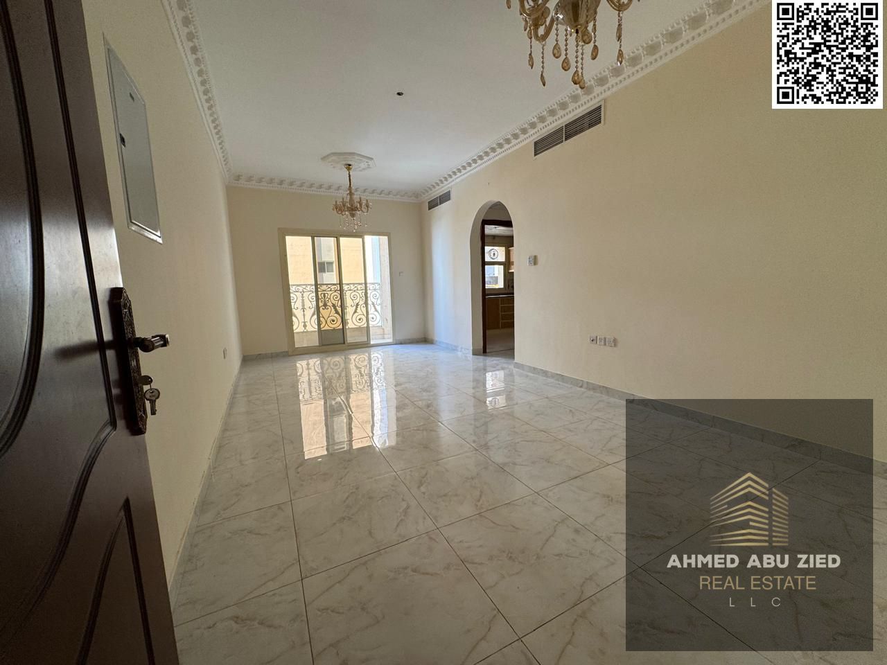 Upscale and luxurious apartments, large living room, spacious kitchen, balcony with open view, central air conditioning, payment facilities, close to