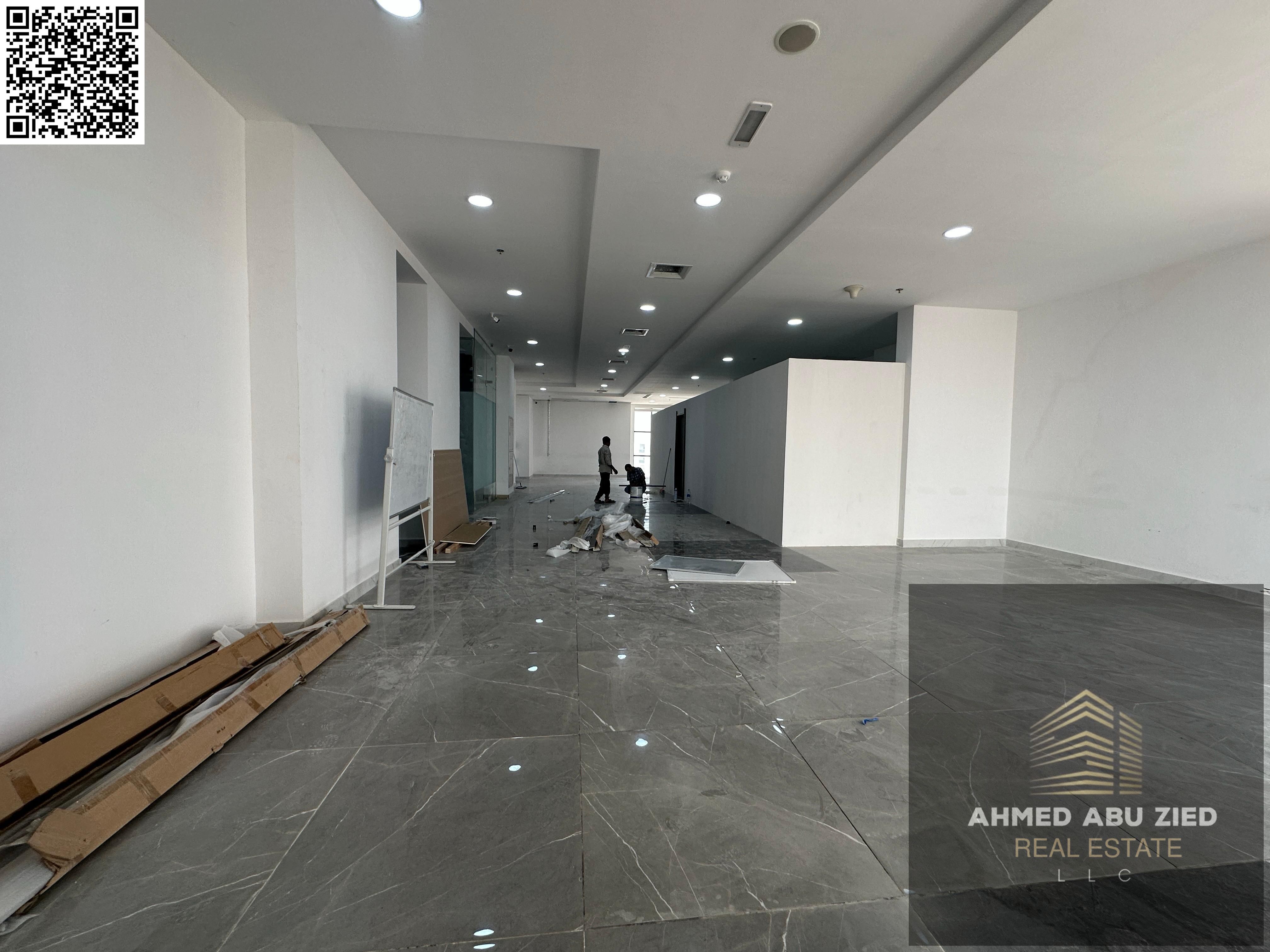 Office or company headquarters for annual rent in Ajman - Al Rashidiya, full floor with an area of 5000 feet, overlooking the creek, parking, gym an