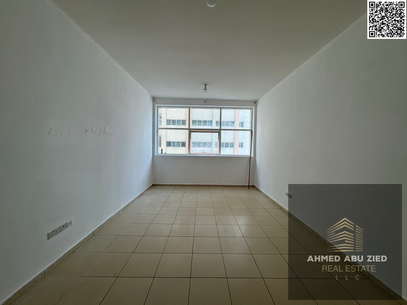 Largest, most elegant, and luxurious studio apartment with a semi-detached kitchen, distinctive bathroom, built-in wardrobes, garden view, and flexibl