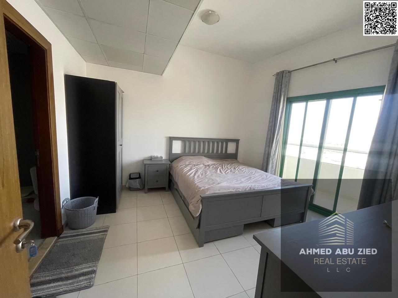 Luxurious and elegant master bedroom, large living room, spacious kitchen, 2 bathrooms, balcony with open views, flexible payment options, close to th