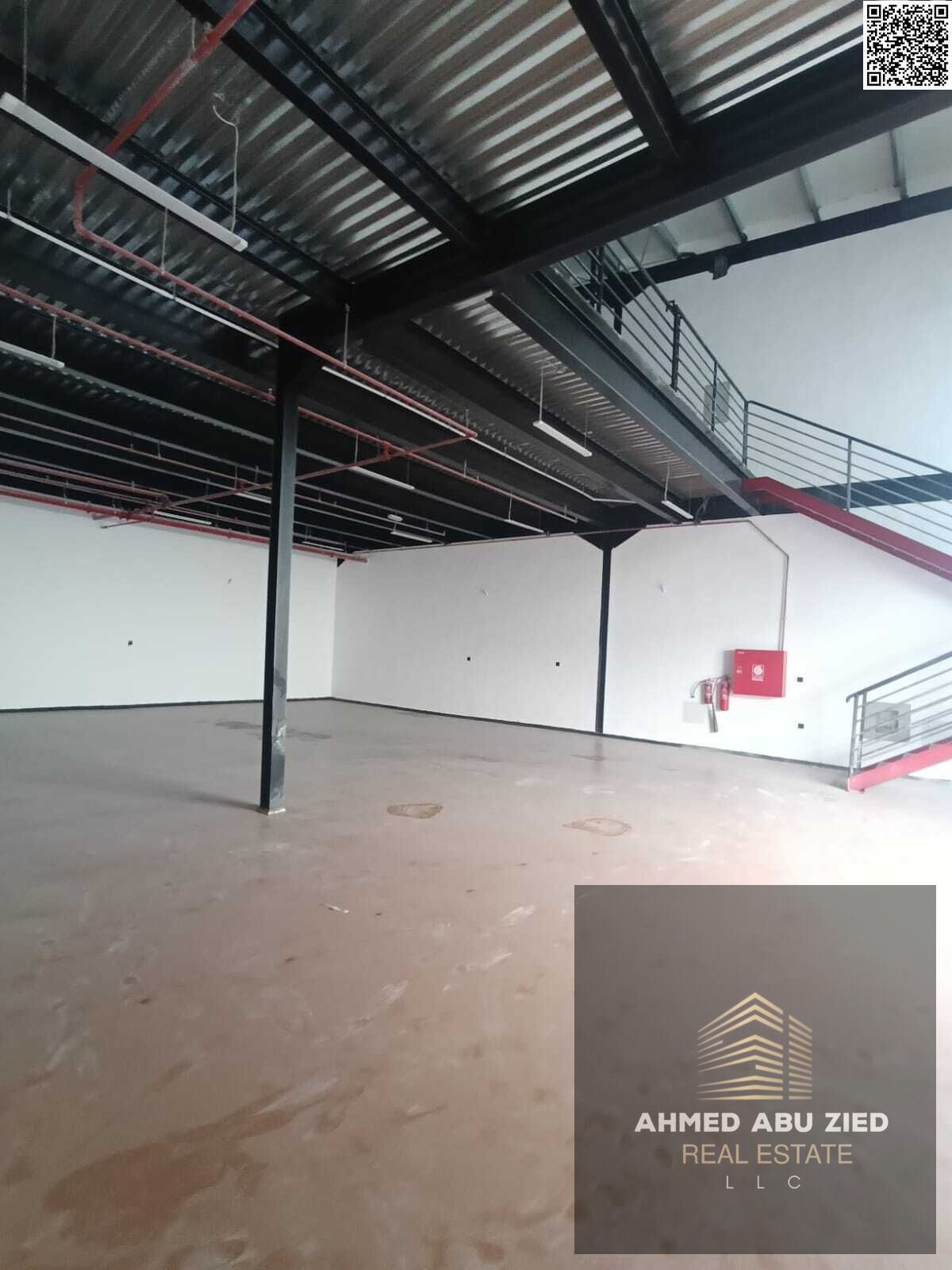 The largest and biggest 4 warehouses for rent in Al Jurf Industrial Area 1 near the Dubai and Sharjah exit, with areas of 3400 and 4251 feet, electric