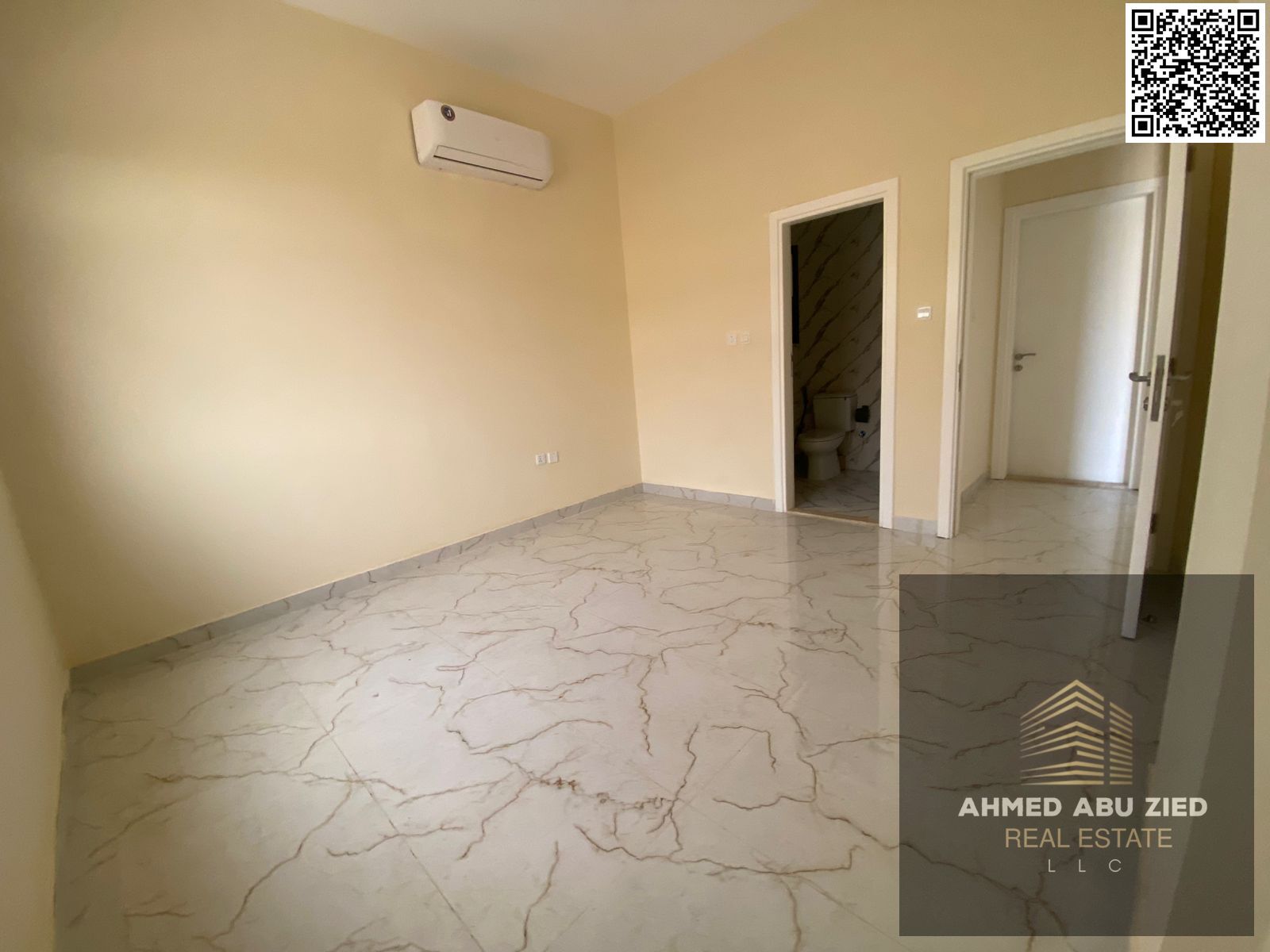 Luxurious and elegant master bedroom, large living room, spacious kitchen, balcony with open view, 2 bathrooms, flexible payment options, close to th