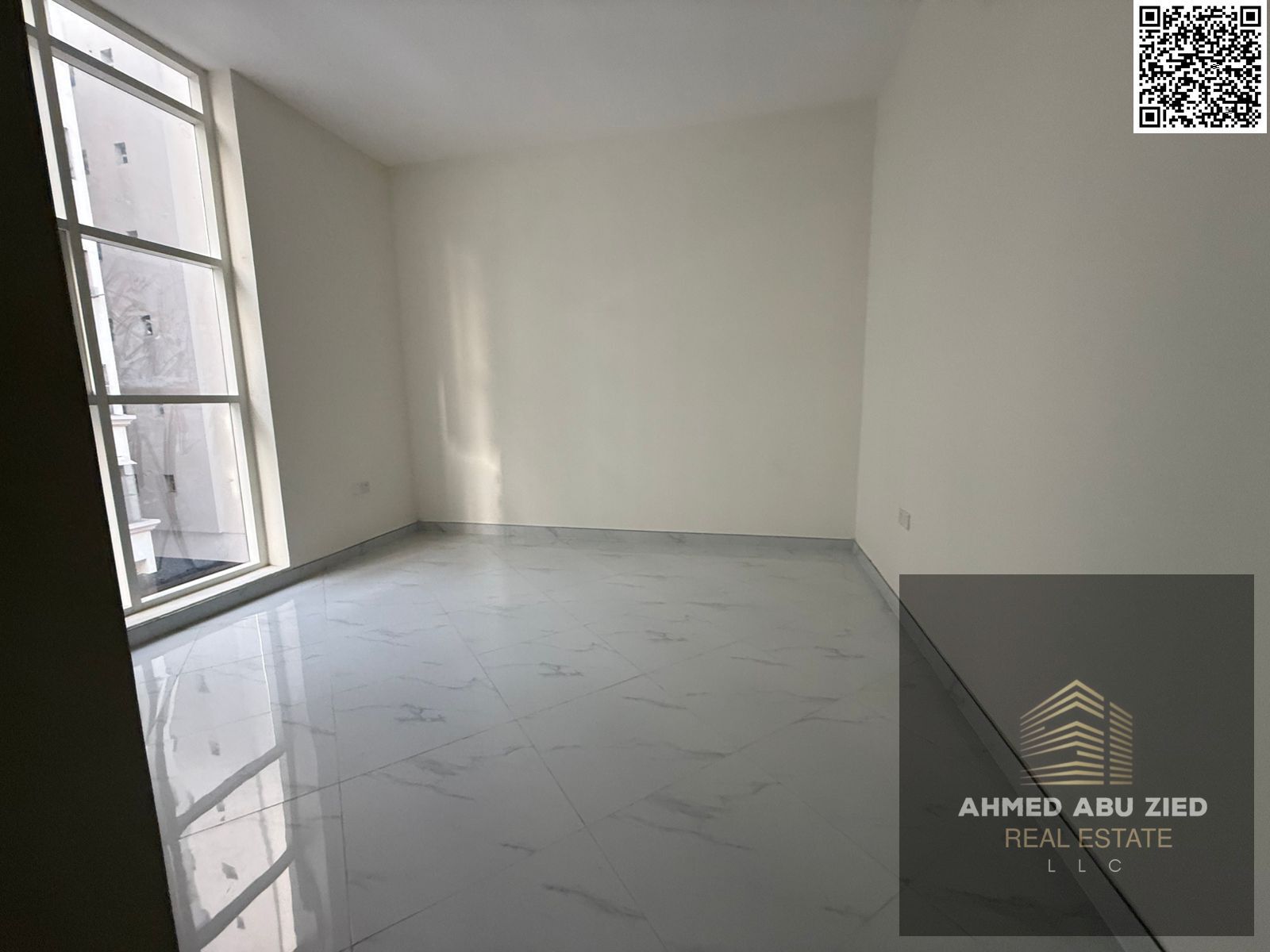 The best, most elegant, and luxurious two-bedroom apartment with a large living room, spacious kitchen, three bathrooms, and split air conditioning. F