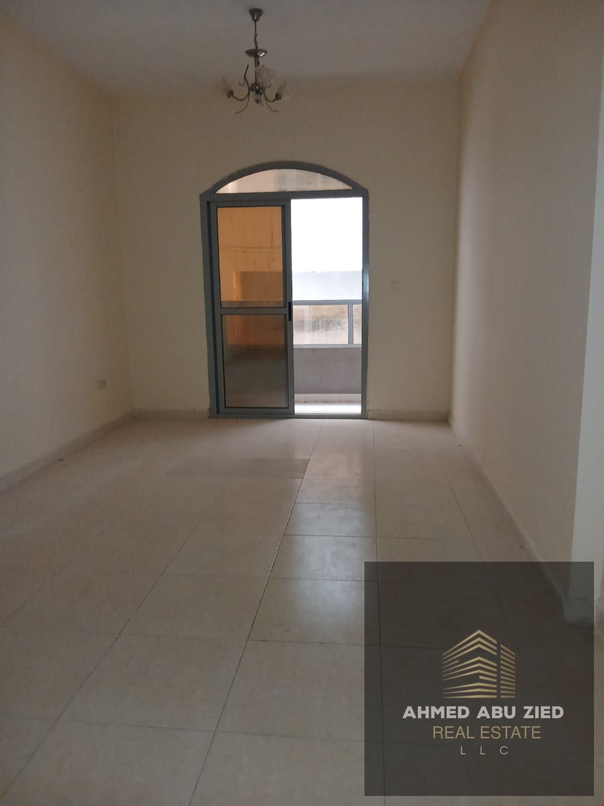 Comfortable 1 bedroom apartment with a balcony in a prime location in Al Nuaimiya 1. Practical apartment with a prime