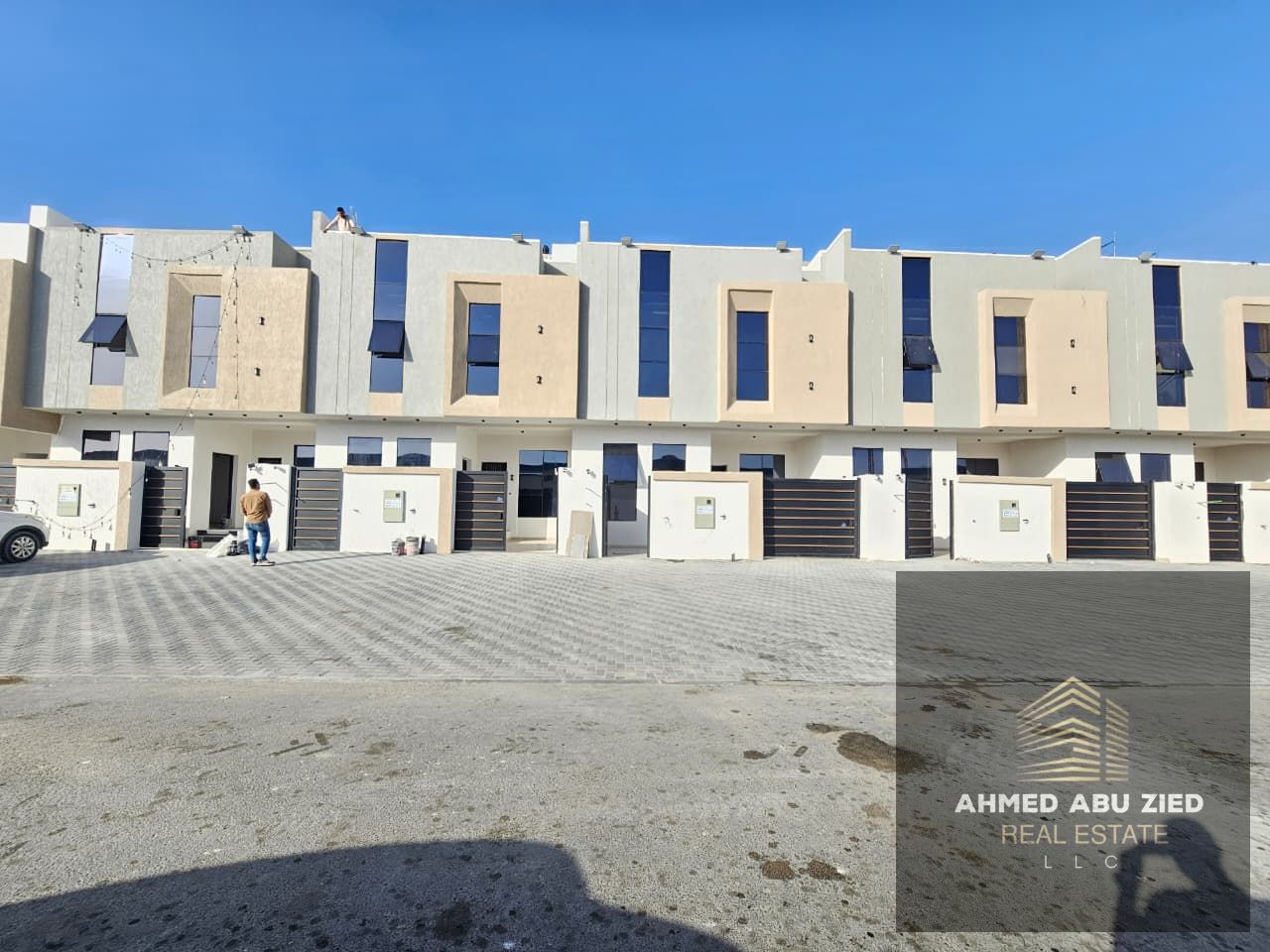 Exclusive Opportunity | First Tenant Townhouse | 4 Master Bedrooms + 5 Bathrooms + Majlis & Living Room | Prime location close to all amenities | Mode