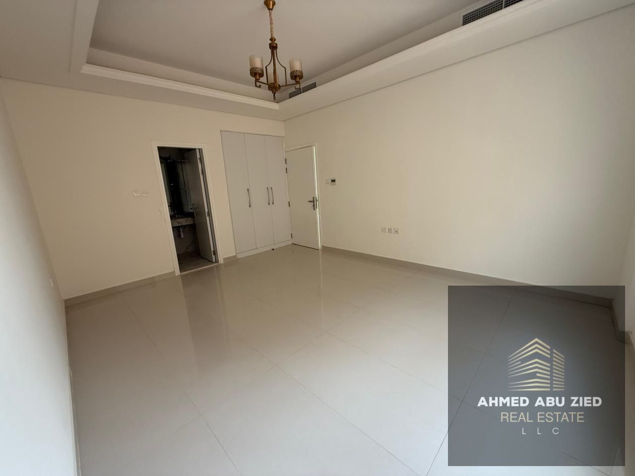 Spacious 3 Bedroom Hall with Open View – One Month Free in Al Mowaihat 3 A large apartment designed for comfortable family living, featuring built