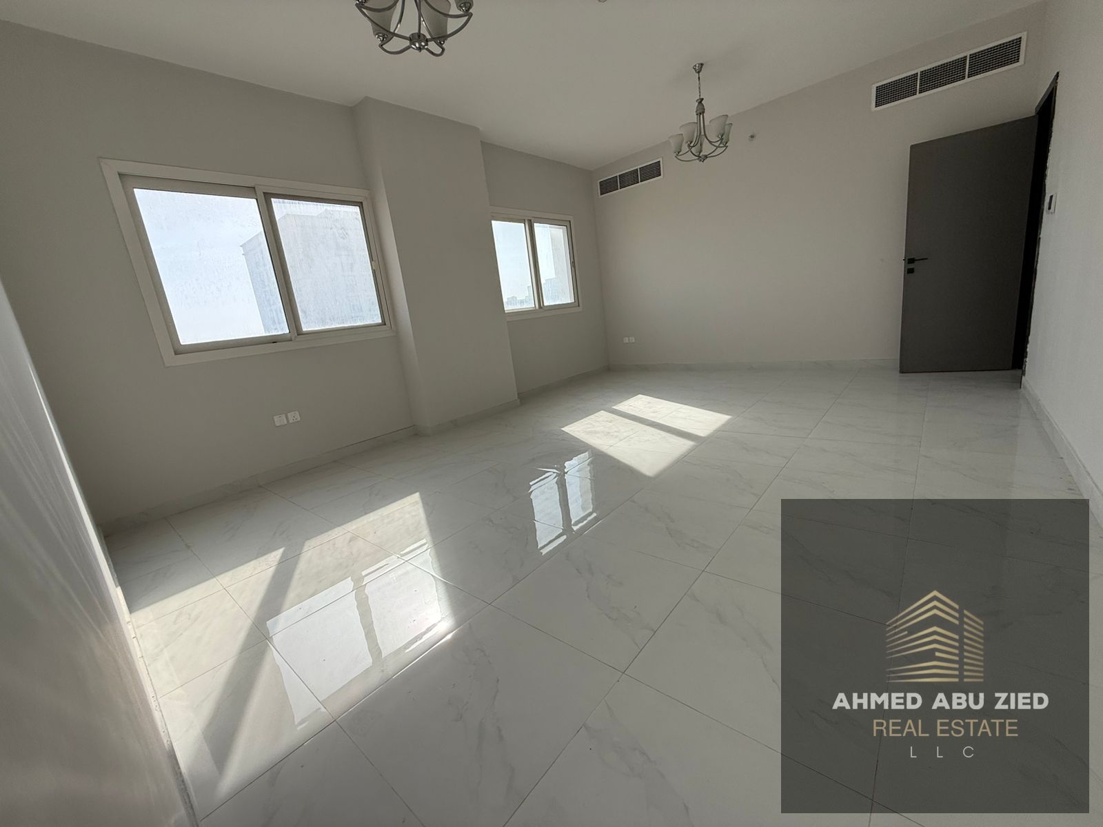 First Tenant | 2 Master Bedrooms + Living Room | Al Jurf 3 – Ajman A great annual rental opportunity in a vibrant, family-friendly location within a m
