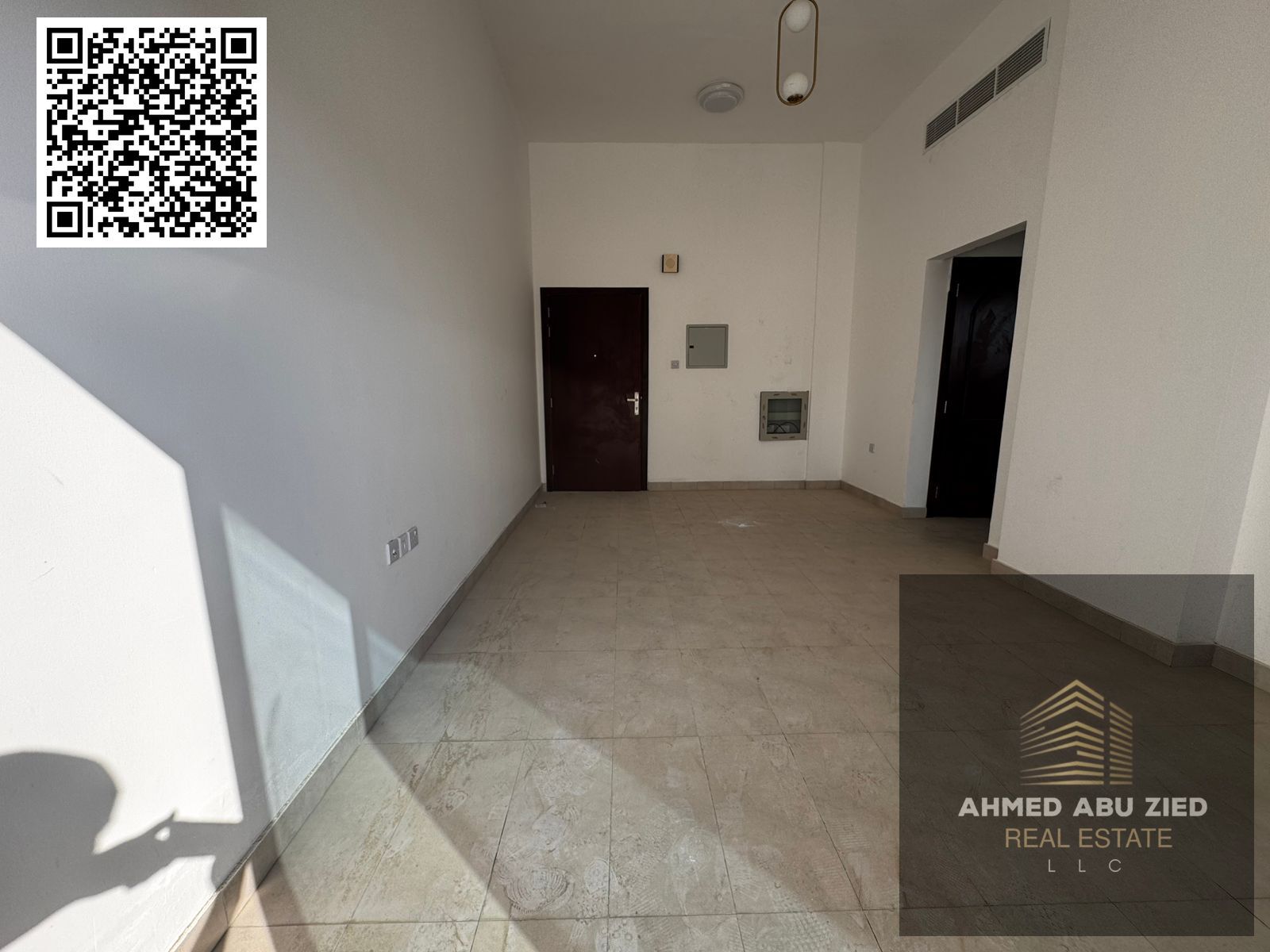 One bedroom and living room, first occupancy in Al Jurf 3, near the Chinese market and Mohammed Bin Zayed Street, 2 bathrooms, balcony, rent 30,000, 4