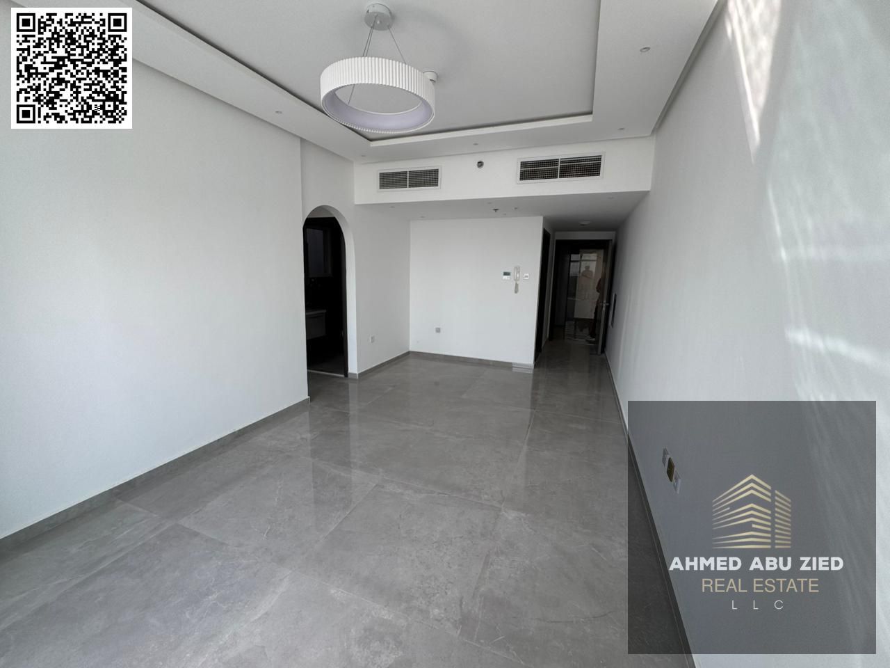 One bedroom and living room for annual rent in Ajman Al Nuaimiya 3, first occupant, excellent finishing, prime location close to services, rent 43,000