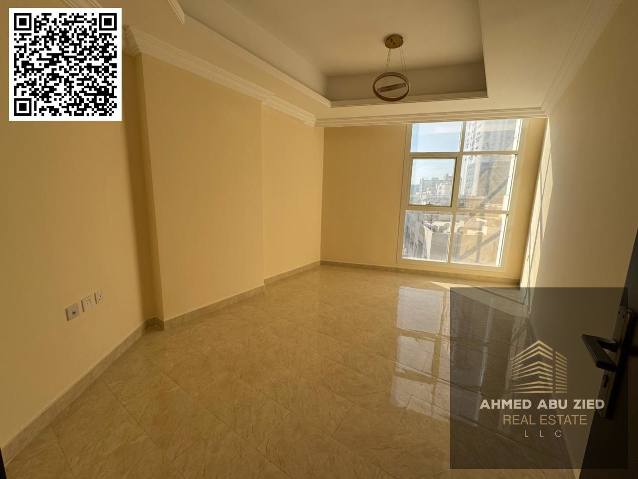 Luxury apartment for annual rent in Ajman, Al Rawda 2, 3 bedrooms and a living room, 3 bathrooms, balcony, central air conditioning, premium finishing