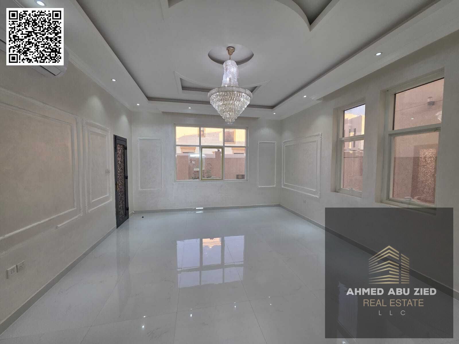 **Villa for Rent – Al Yasmin (Corner)** Spacious 4000 sq ft villa, 5 master bedrooms, majlis, 2 living rooms, kitchen, maid's room, and private yard