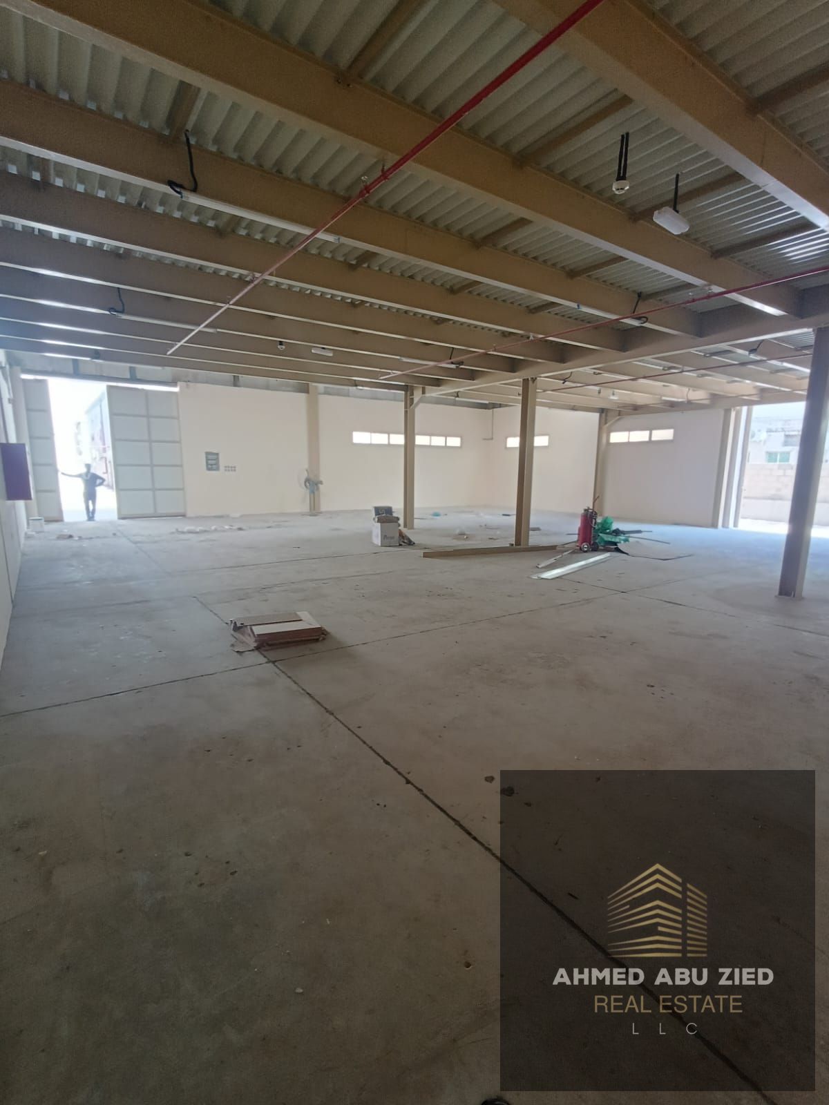 Commercial Warehouse for Annual Rent 6,000 sq ft in Al Jurf 1 A spacious warehouse suitable for all types of commercial and industrial activities.