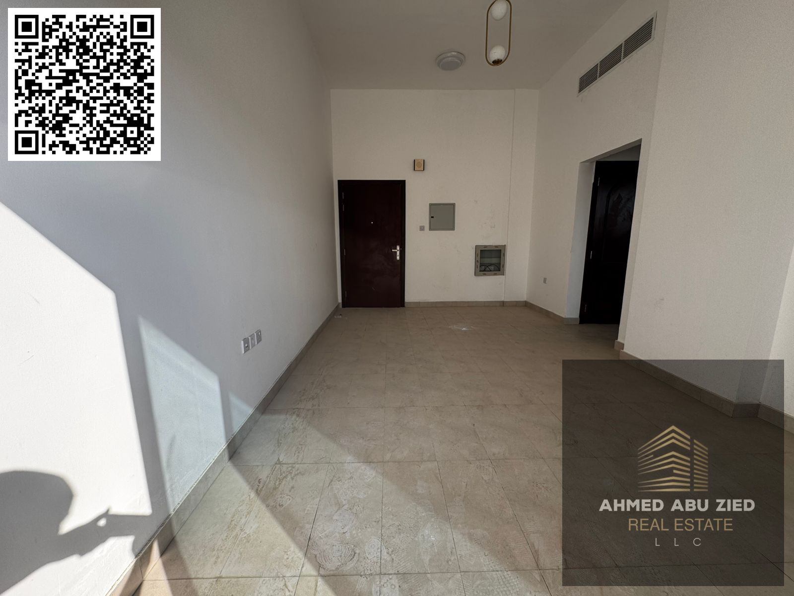 One bedroom and living room, first occupancy in Al Jurf 3, close to the Chinese market and Mohammed Bin Zayed Street, 2 bathrooms, balcony, 30,000, 4
