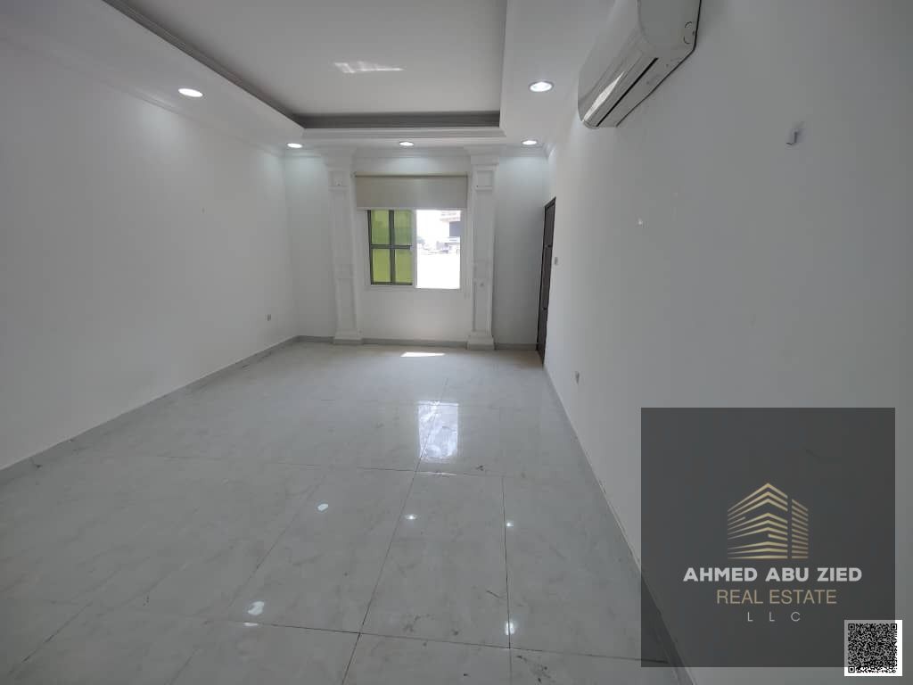 The most beautiful and largest commercial villa, 5,000 sq ft, ideal for a spa, nursery, school, clinic, staff housing, and all business activities, cl