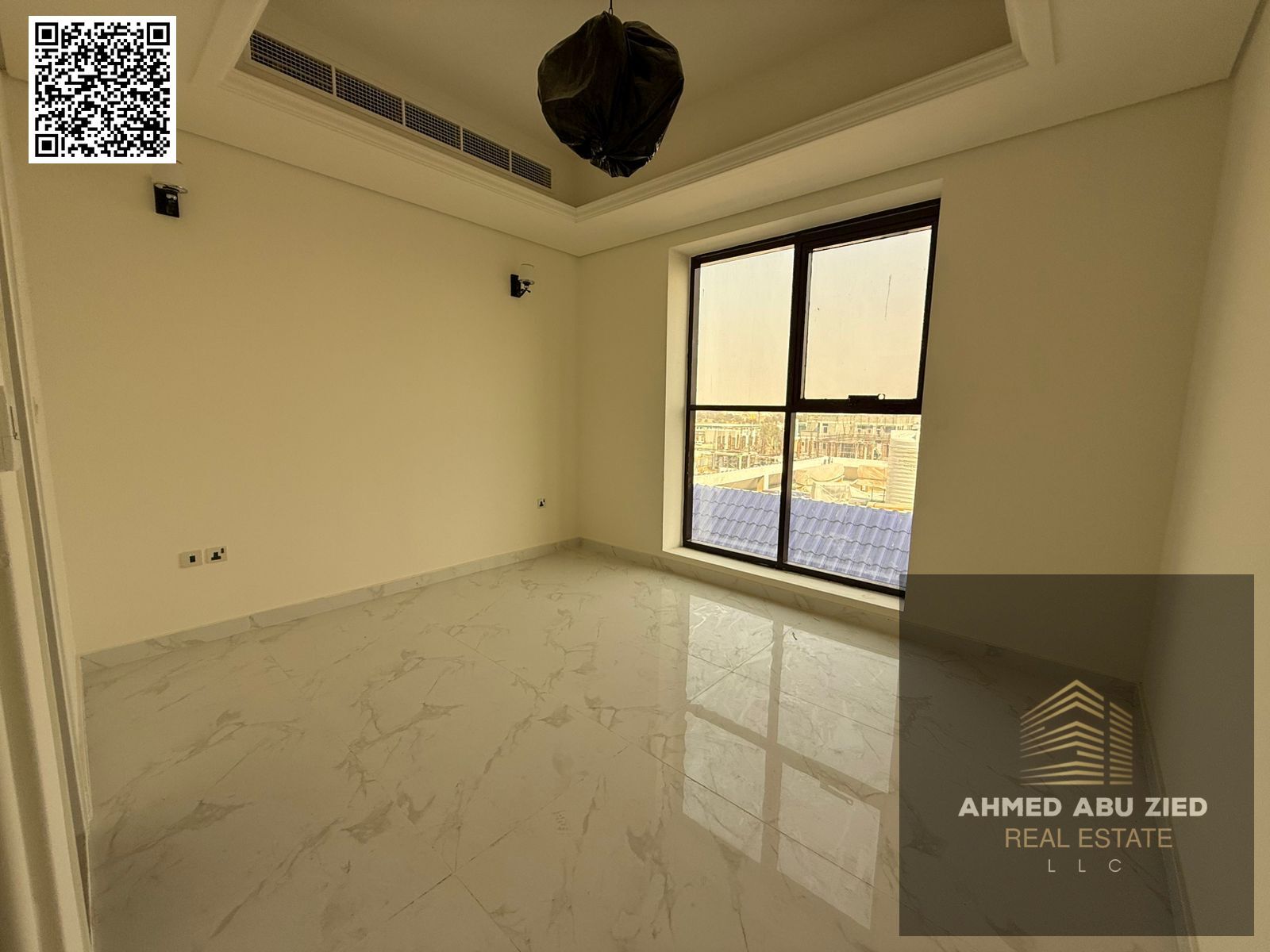 First tenant apartment, Hill 2: Master bedroom, living room, majlis, 2 bathrooms, balcony, wardrobes, central air conditioning, one month free, swimmi