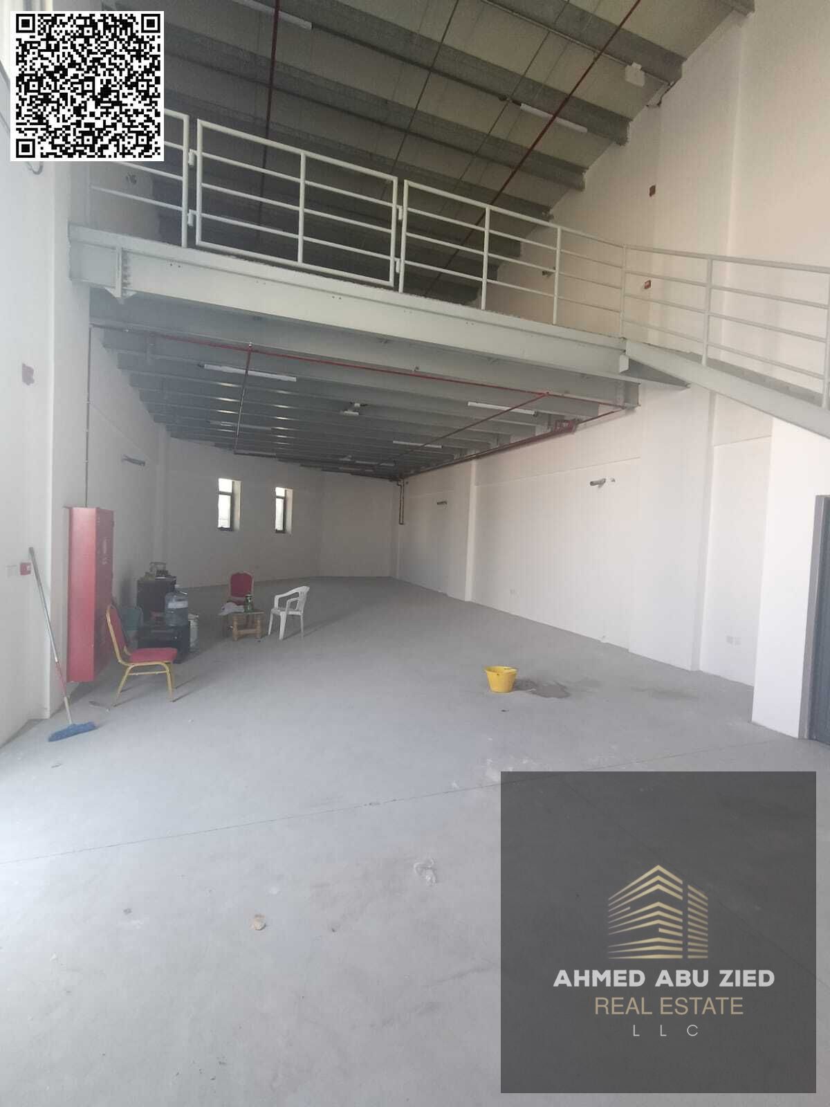 A prime opportunity to rent a yearly warehouse in a strategic location in Al Jurf Industrial Area 2, Ajman, with a weighbridge. It boasts easy access