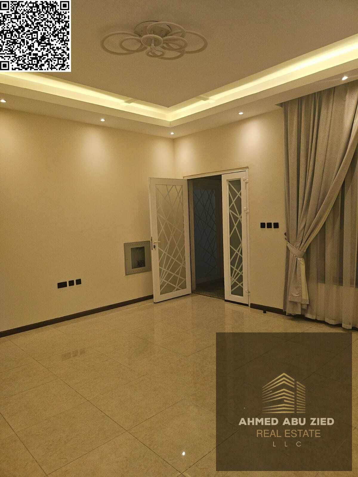 Luxury Villa for Annual Rent in Al Zahya Ajman Direct from Owner with 6 Master Bedrooms, Maid Room, Roof, Balconies and Covered Parking, 4 Cheques Pla