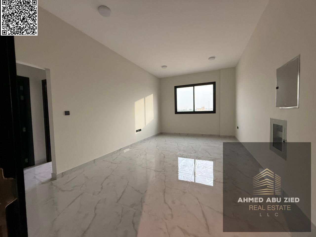 Luxury 1 Bedroom Apartment for Annual Rent in Al Jurf 3 Ajman, first tenant, balcony, AED 33,000 in 4 or 6 payments, security deposit cheque.