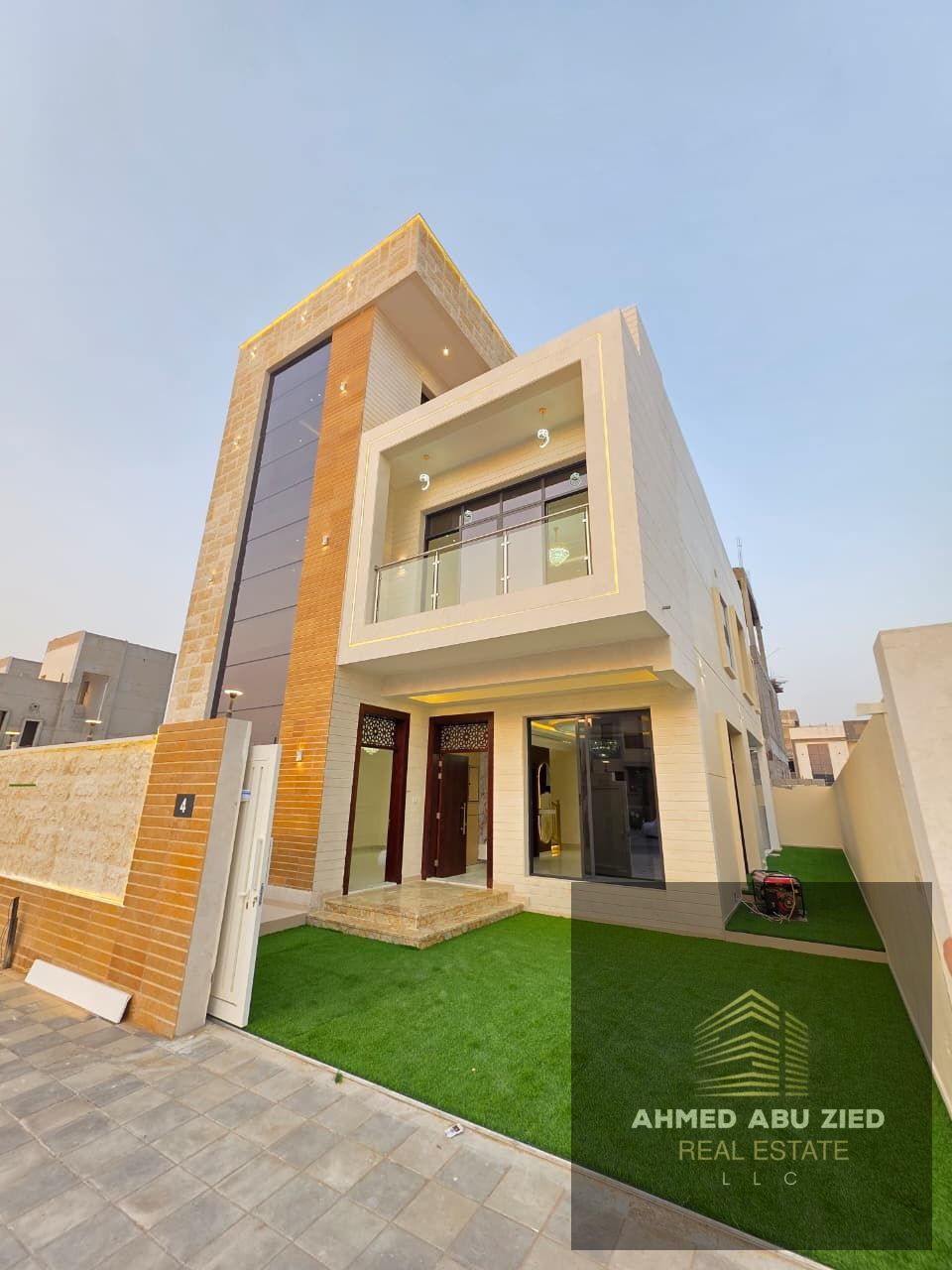 Luxury Villa for Rent in Al Yasmeen Ajman | 6 Master Bedrooms | 7 Bathrooms | Majlis and Living Hall | Maid Room | Private Roof and Swimming Pool | Pr