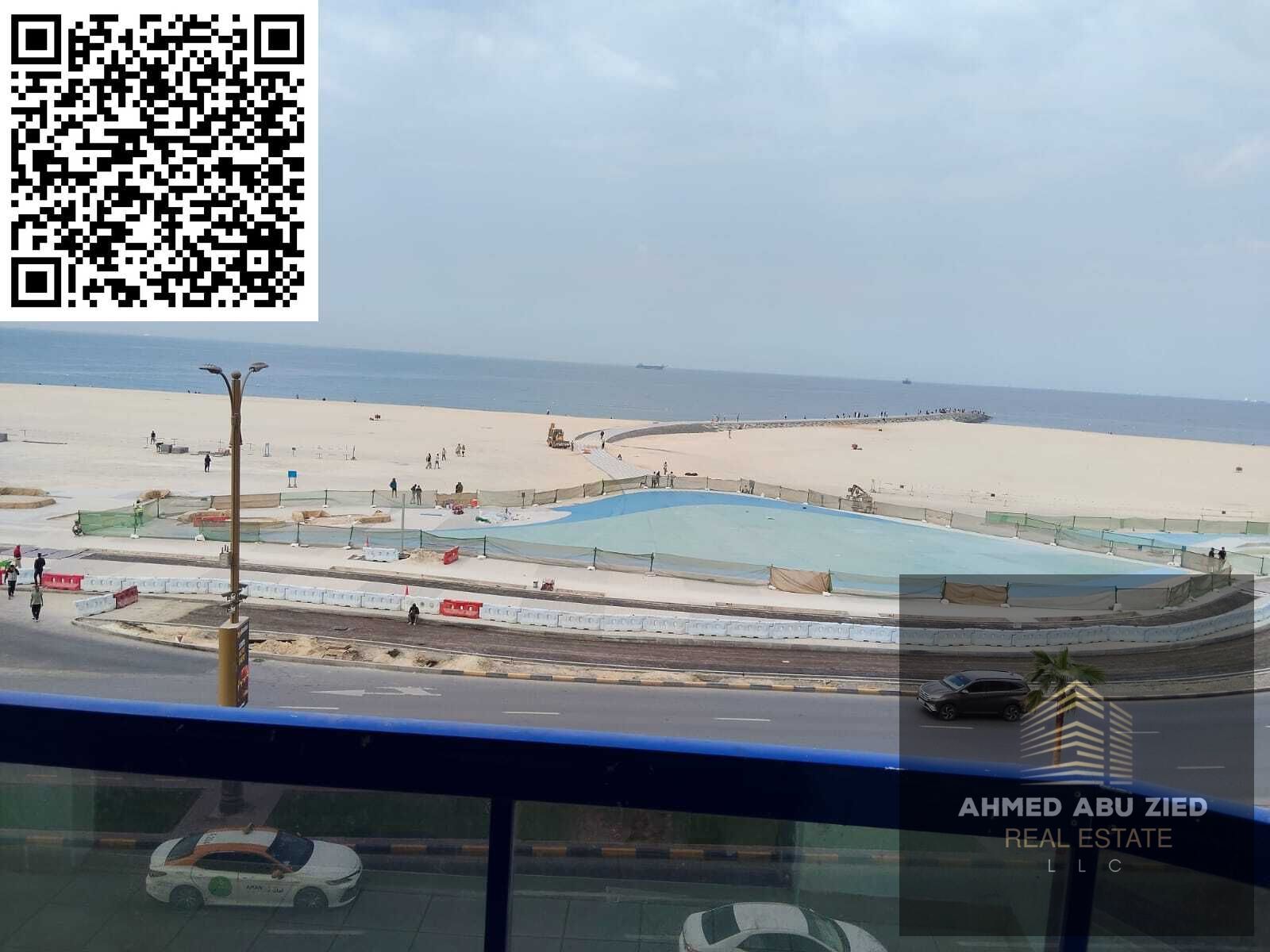 Ajman Corniche has a prime location, close to malls, restaurants and service facilities, offering great sea views and spaces for family entertainment