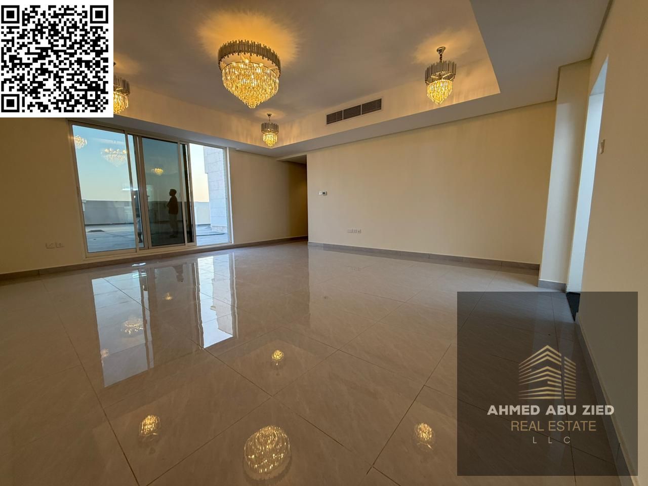 Luxury and spacious 3-bedroom townhouse for annual rent in Al Rawda 2, Ajman, with huge rooftop, 5 balconies, maid’s room, and premium finishing.
