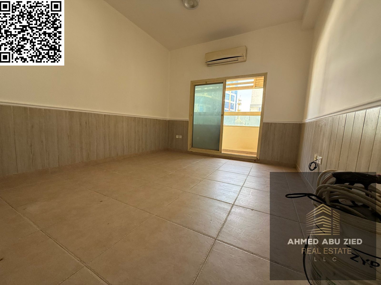 Largest 1-bedroom apartment for annual rent in Al Rawda 2, Ajman – master room, balcony, split A/C, built-in wardrobes, with or without parking optio