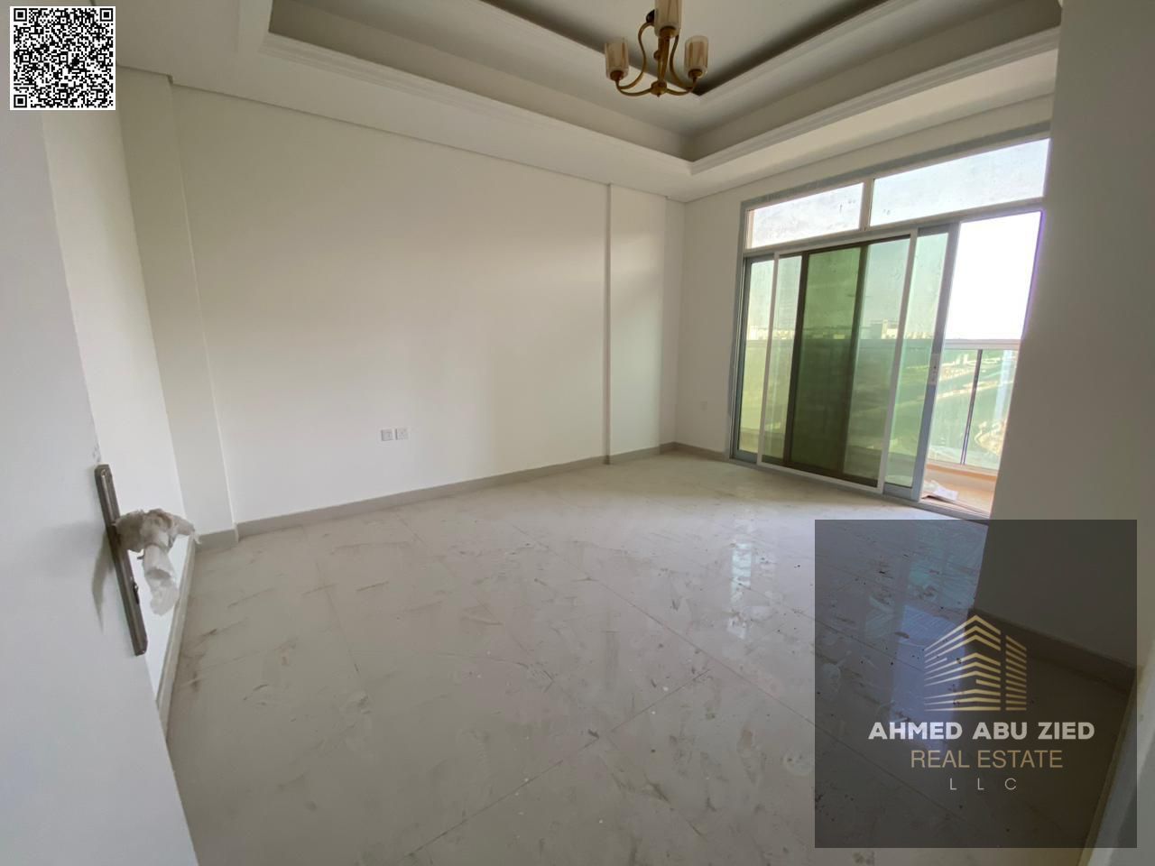First tenant 3BR apartment for annual rent in Al Mowaihat – free month, up to 6 payments, hotel-style finish, spacious, built-in wardrobes, central AC