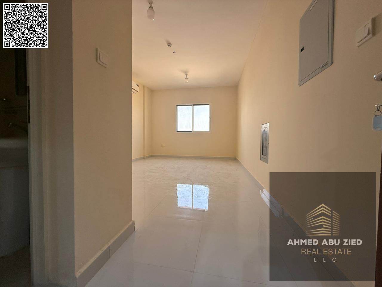 1BR hall apartment for annual rent in Al Jurf 3. Master bedroom, 2 baths, central AC, balcony, great finish, easy access to Dubai exit.