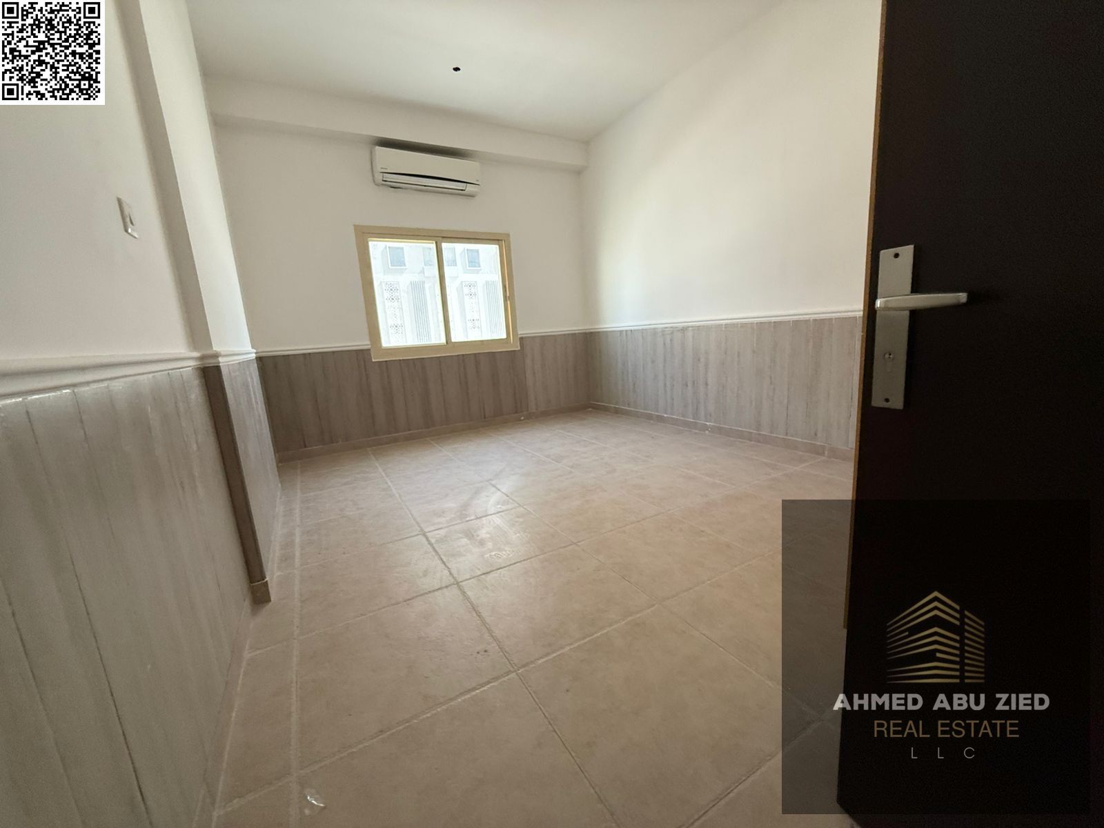 Largest and best one-bedroom apartment for annual rent - Master bedroom - Split AC - Balcony - 2 bathrooms - Built-in wardrobes - Directly on Sheikh A