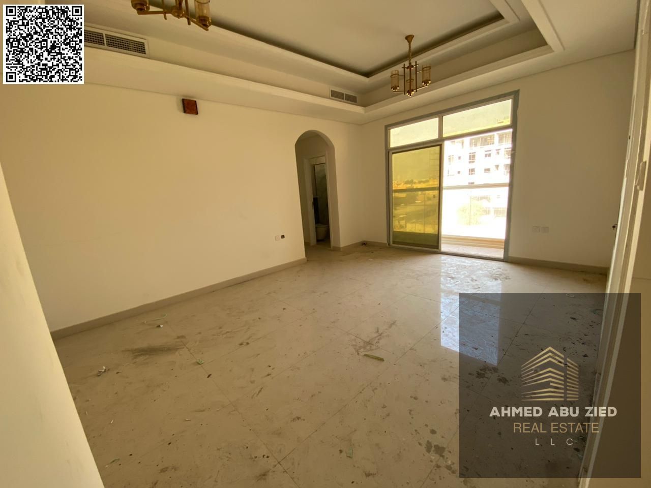 2BR apartment with hall in Al Mowaihat 3, prime location near services. Great price, 4–6 payments, free month, wardrobes, balcony.