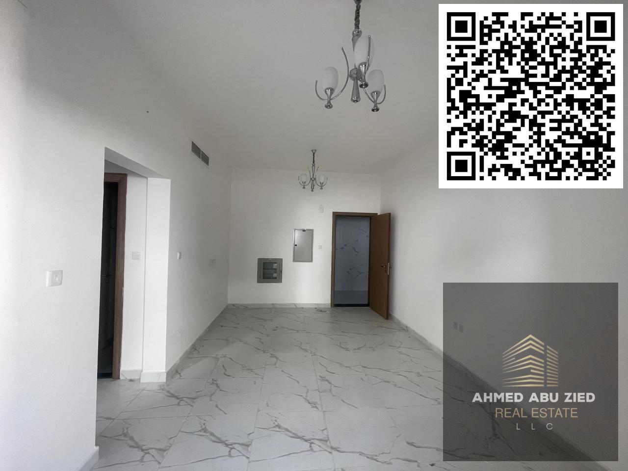 Luxurious and elegant master bedroom and living room | 2 bathrooms | Balcony | Built-in wardrobes | Central air conditioning | First occupancy | Open