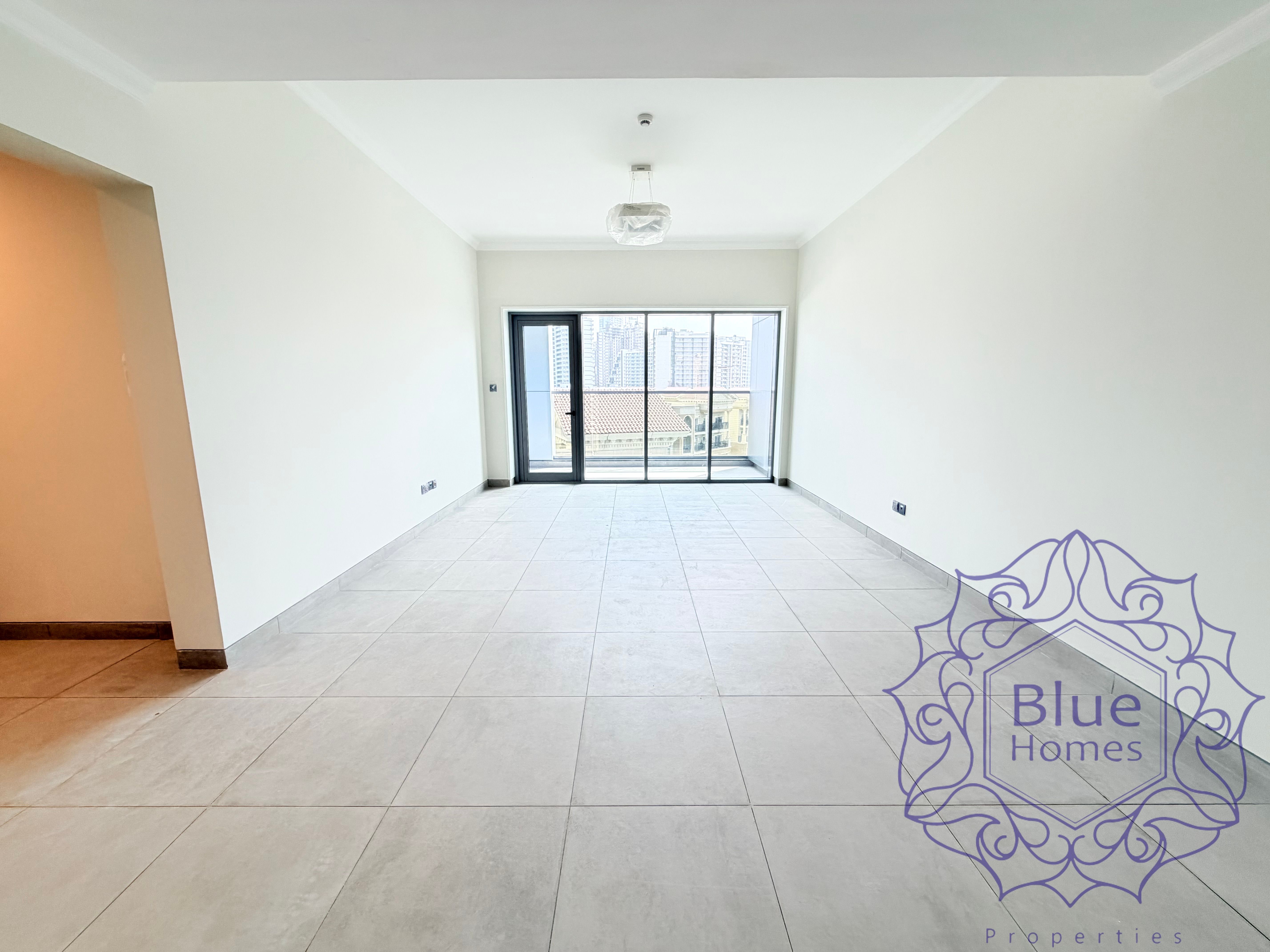 Brand New Huge layout 3BR+Maids room 195K 4 cheq