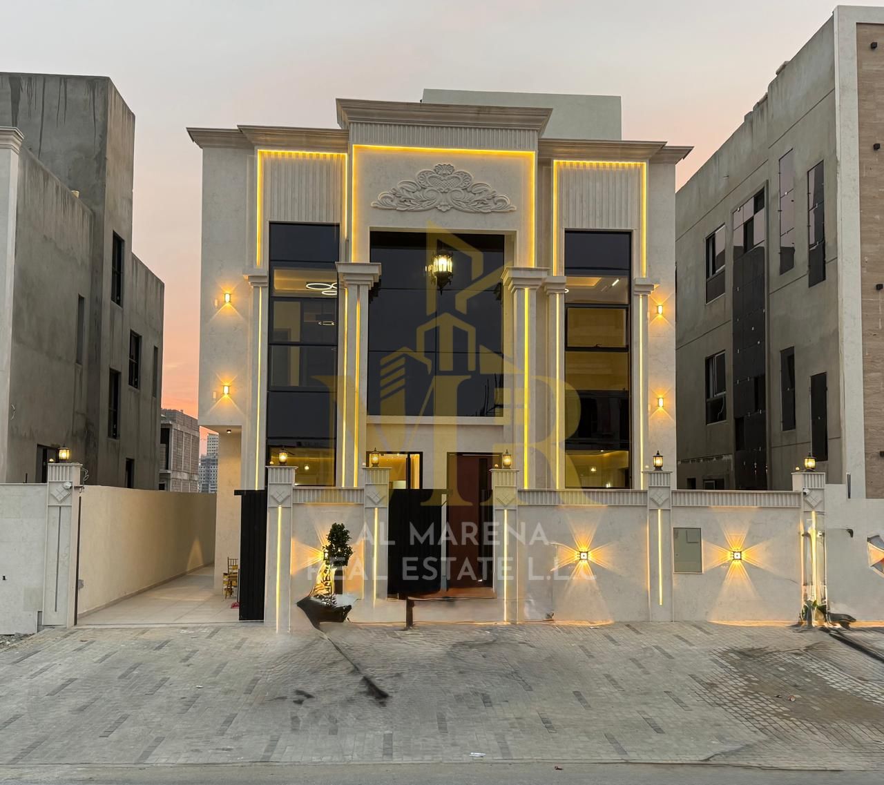 Classic villa for sale in Al Helio area – Ajman. Excellent location opposite the mosque. Two floors and a roof terrace. Registration and ownership fee