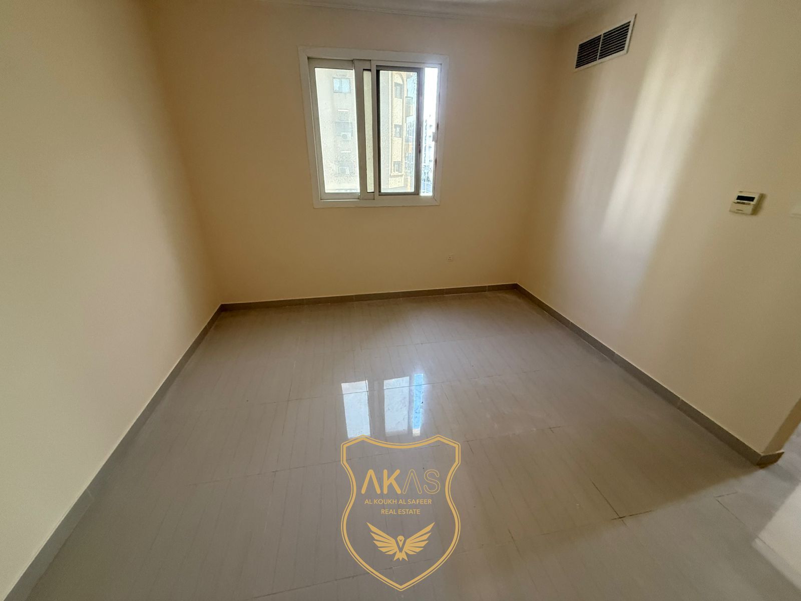 Spacious 1 bedroom available for family with central A/C