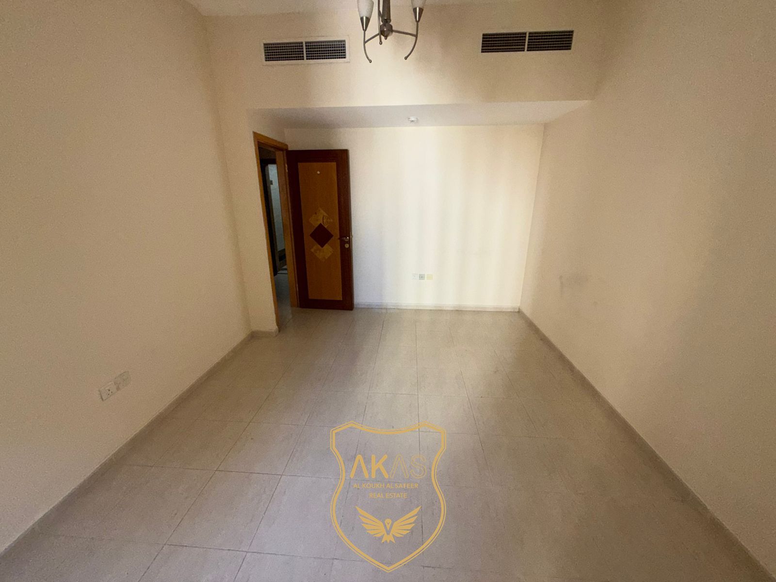Well Maintained 1 bedroom apartment available for family living,
