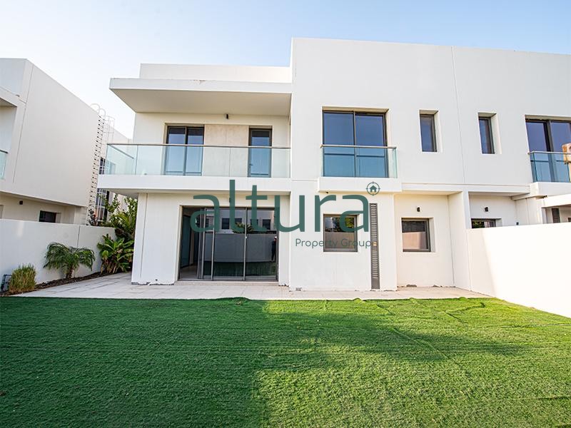 Landscaped Duplex | Spacious 4BR | Move-In Ready