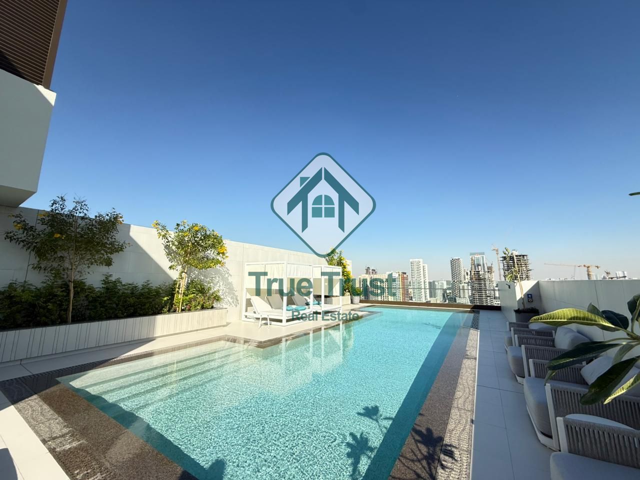 AMAZING VEIW | READY TO MOVE | BRAND NEW