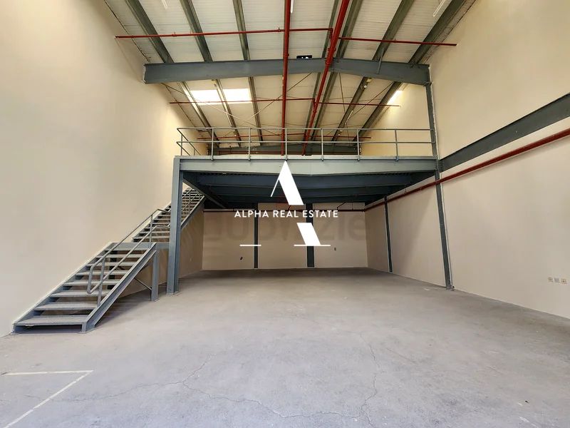 2,800 SQFT Warehouse | Prime Location | AED 140,000