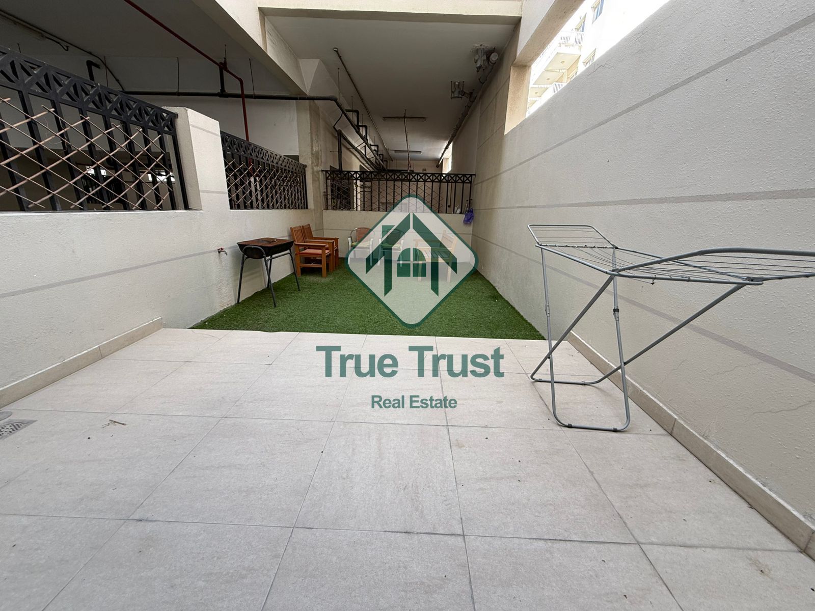 FULLY FURNISHED | REDY TO MOVE | GOOD LOCATION
