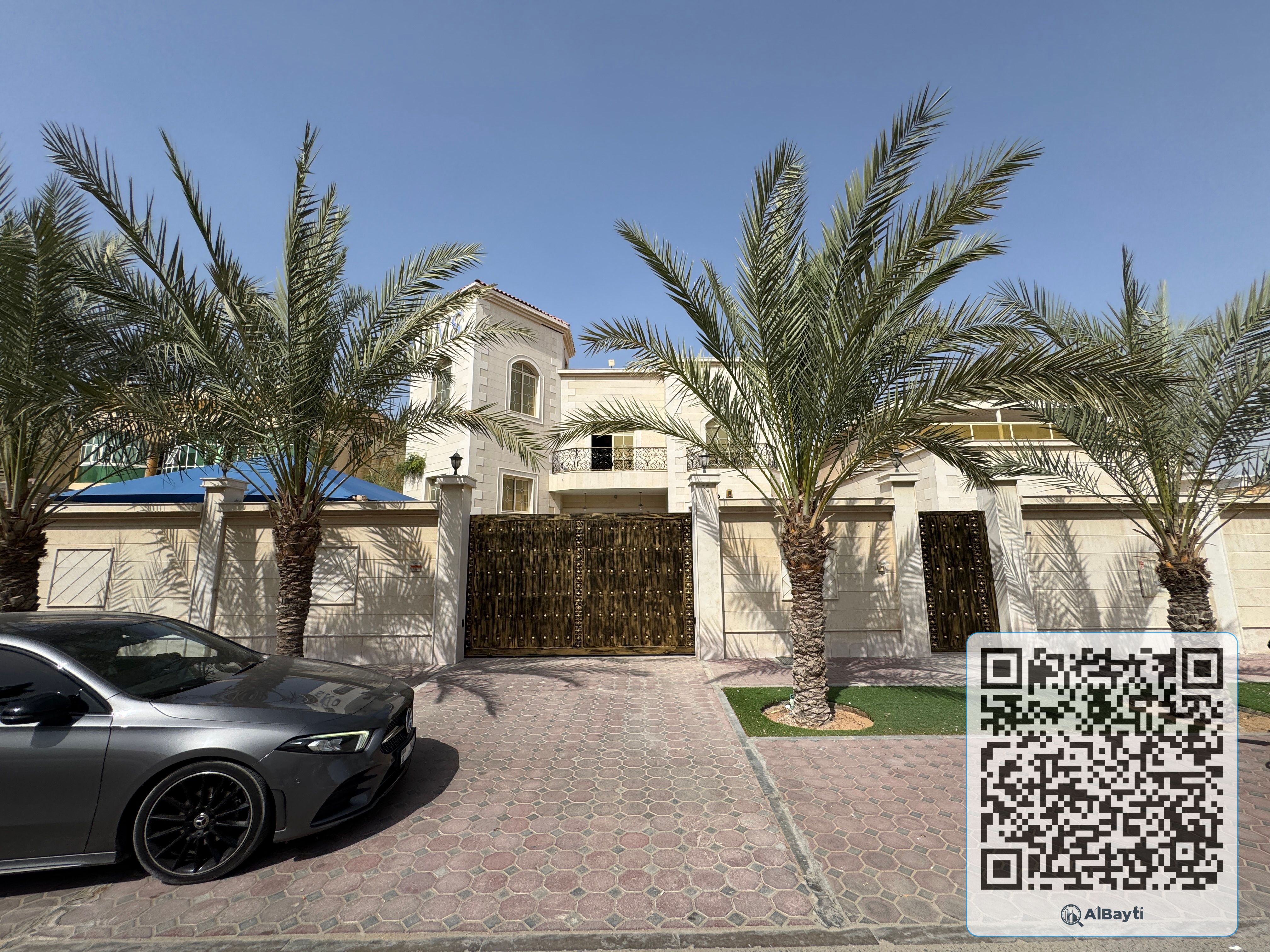 Massive 9-Bedrooms Furnished Villa for sale | Ready to move Including electricity, water |