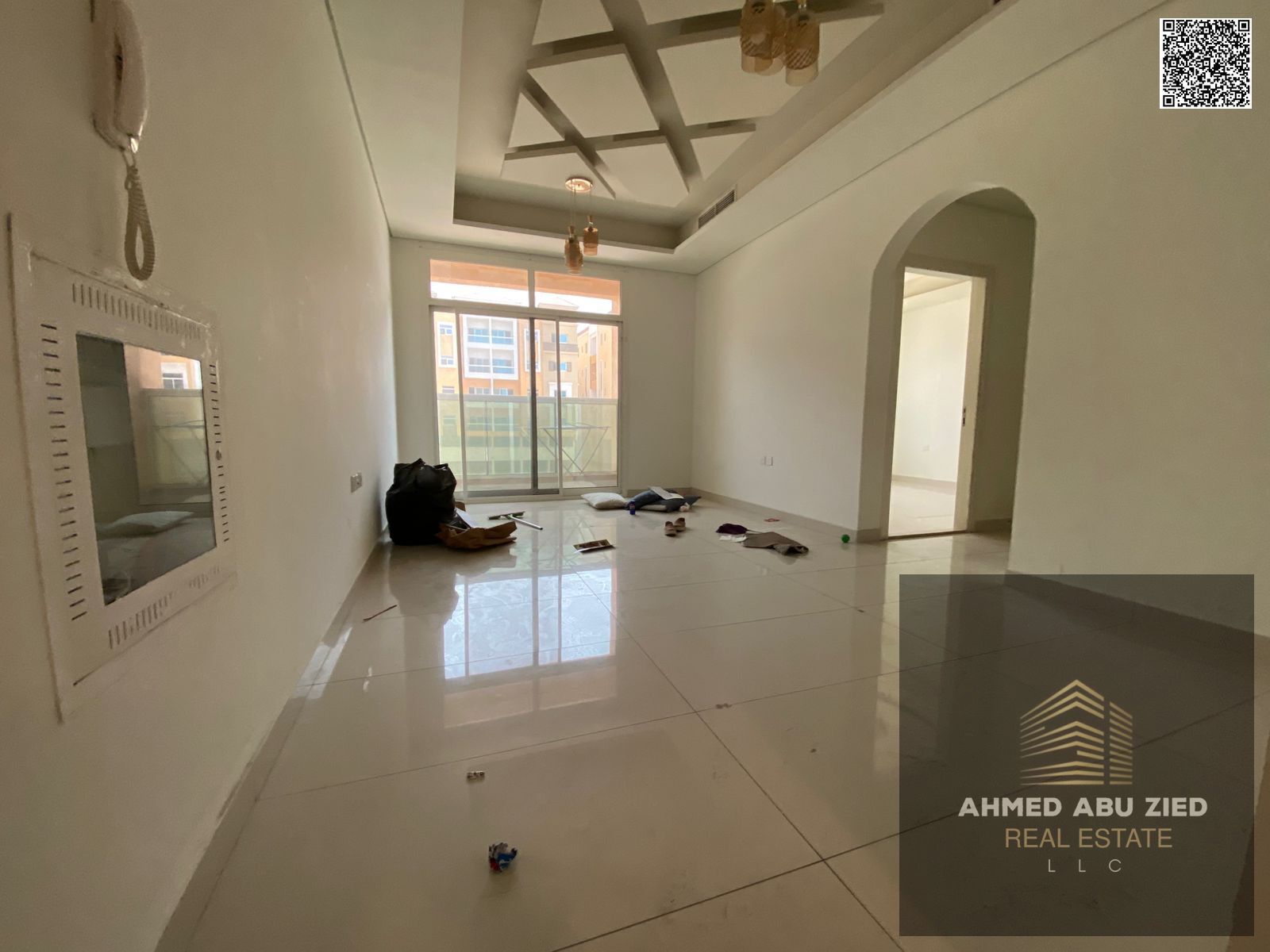 First-tenant 3BR + hall in Al Muweihat 3, Ajman – 1 month free, built-in wardrobes, 3 baths, balcony, central AC, easy payments, spacious, excellent f