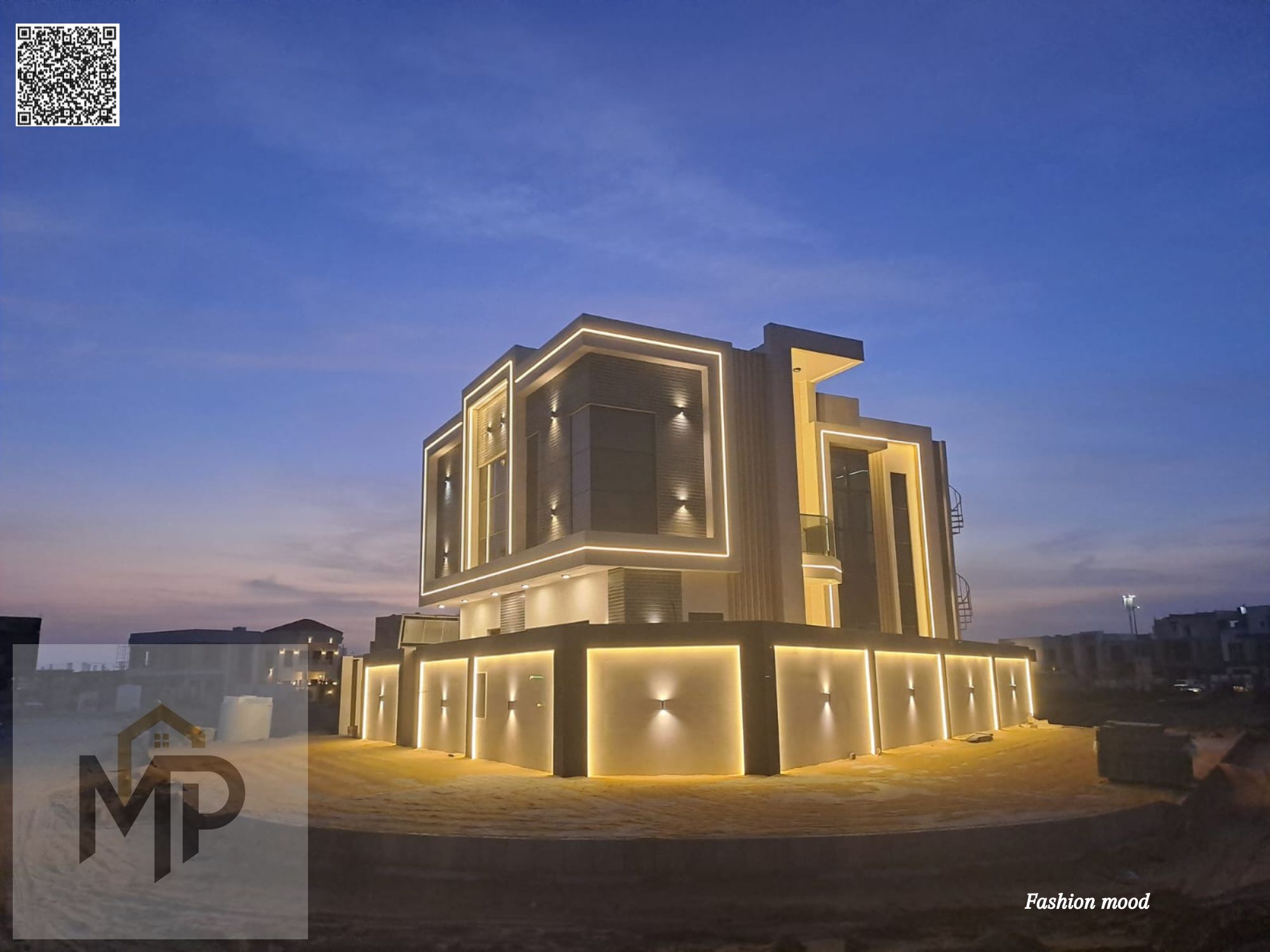 Corner Villa for sale | ajman| al helio 1 area | 5 master rooms, majlis, 2 halls, maid room| freehold | 0 registration fees | negotiable price.