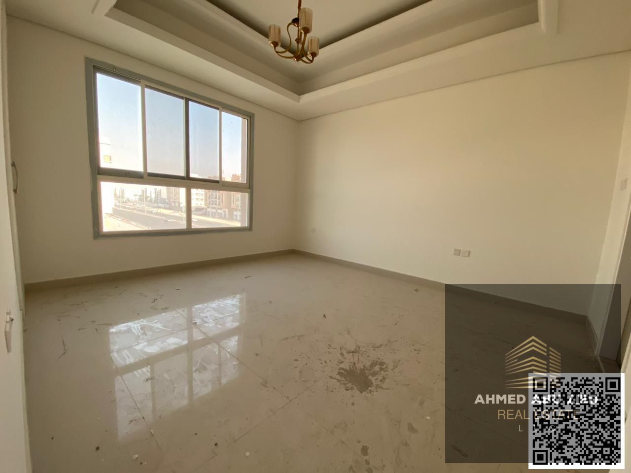 First occupancy with one month free for the annual rent. Consists of two master bedrooms, a fully equipped kitchen, two bathrooms, flexible payment op