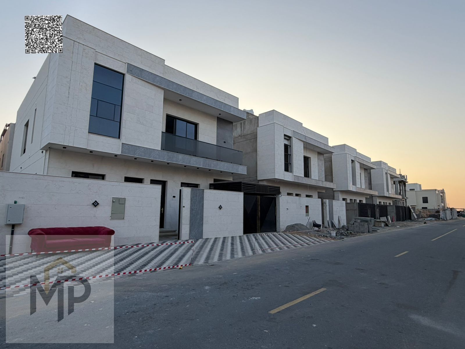 At a price including electricity and water, you can own your dream villa and live in a sophisticated style in a luxury villa in the heart of Al Zahia.