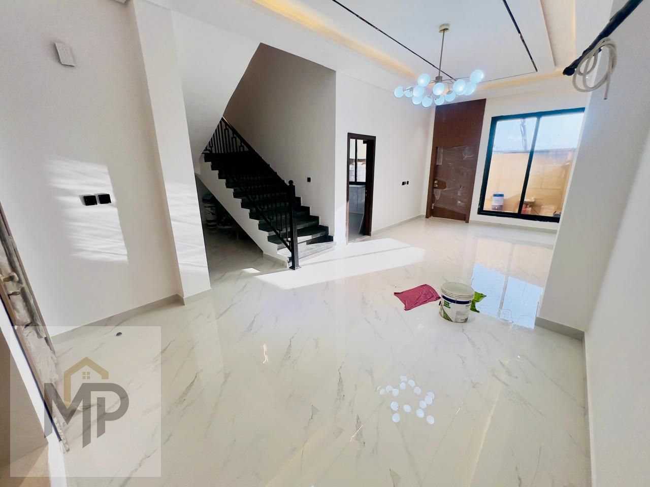 Townhouse for sale at ajman| al helio2 area| 3 master rooms, majlis, hall, maid room, roof | freehold | 0 registration fees.