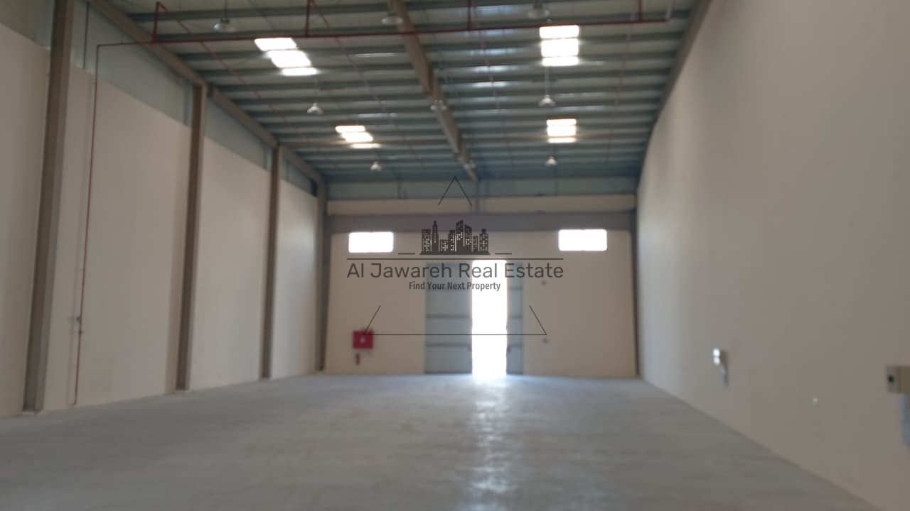 Code 3061 – Annual warehouse for rent in Umm Al Quwain, located in a practical and well- connected area that serves a wide range of commercial .