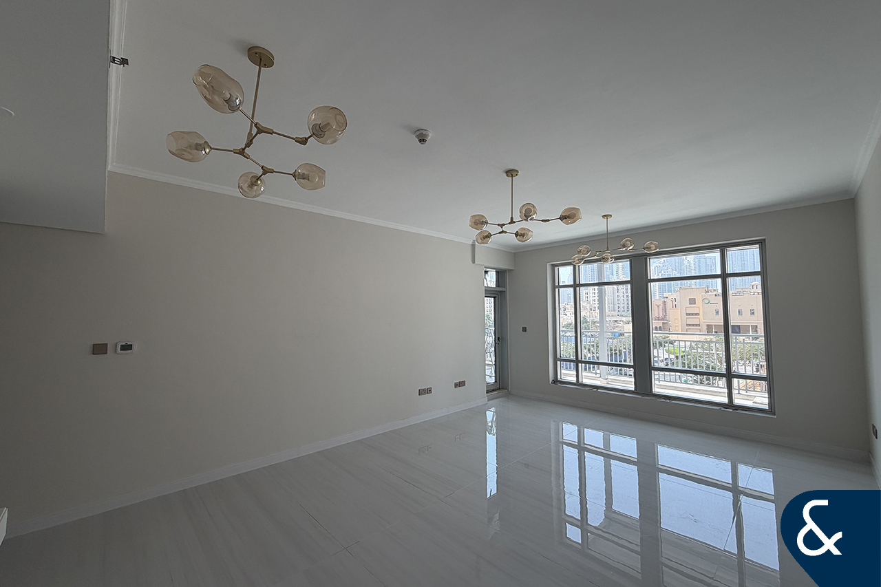Upgraded | Vacant Now | Prime Location