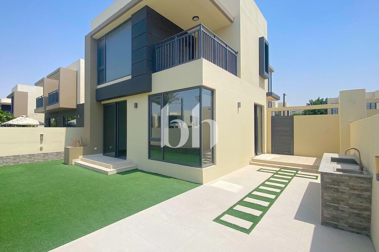 Close To Pool | Single Row | Must See | Vacant