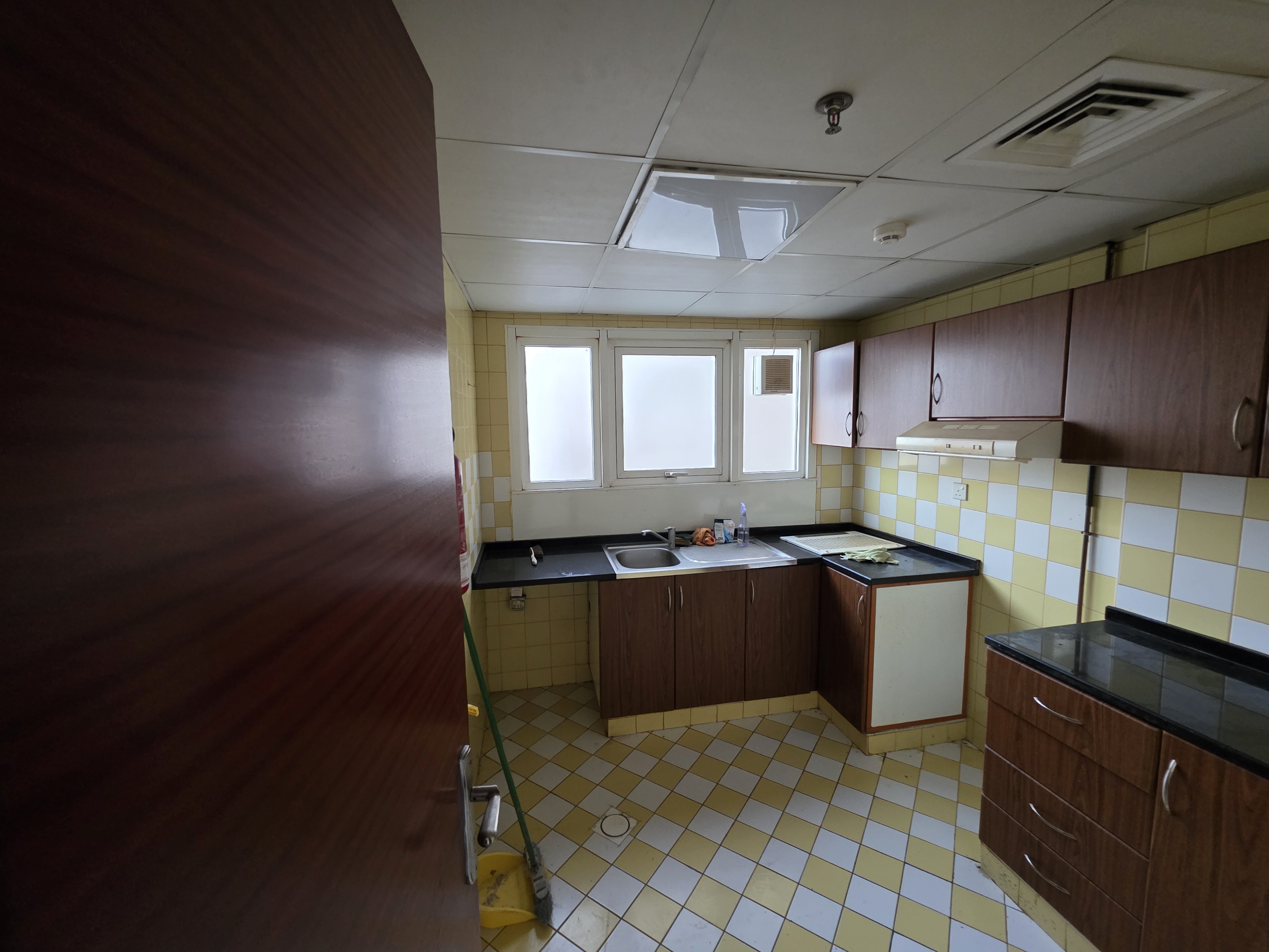 No Commission || Brand new building || open view ||very near to corniche || luxury 1bhk apartment