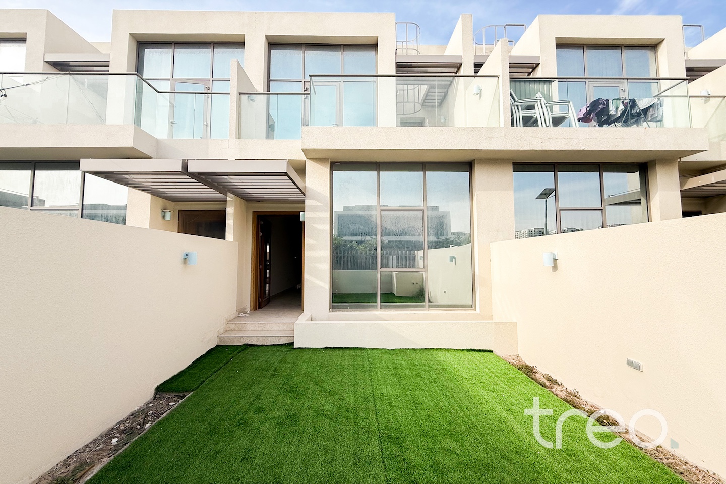 Vacant | Landscaped | Spacious